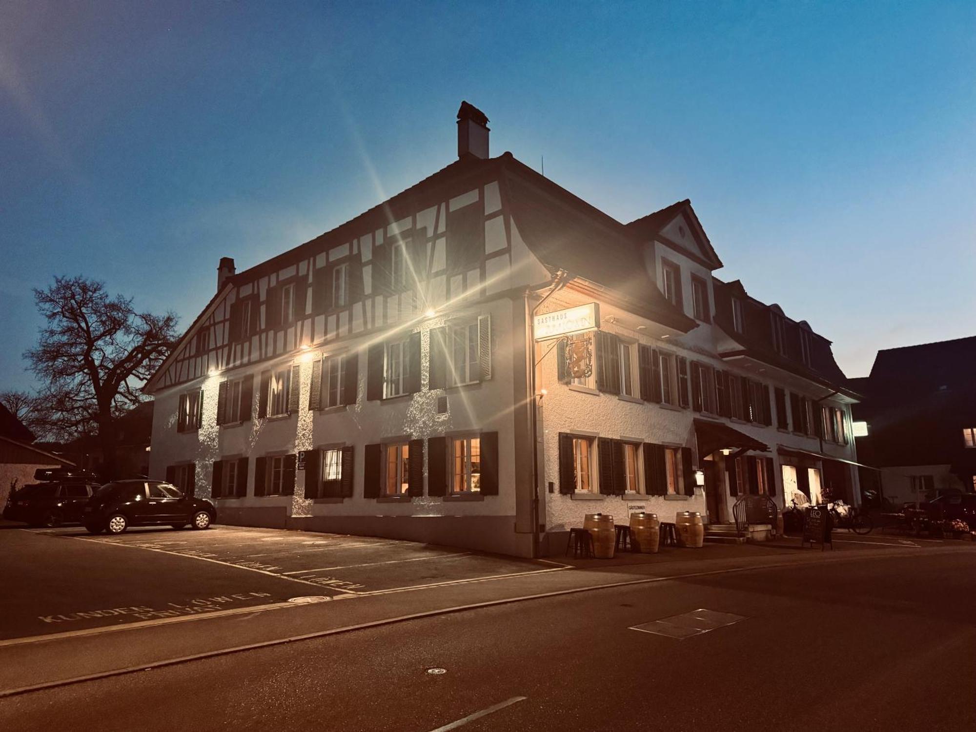 Gasthaus Zum Loewen Neftenbach Kültér fotó
