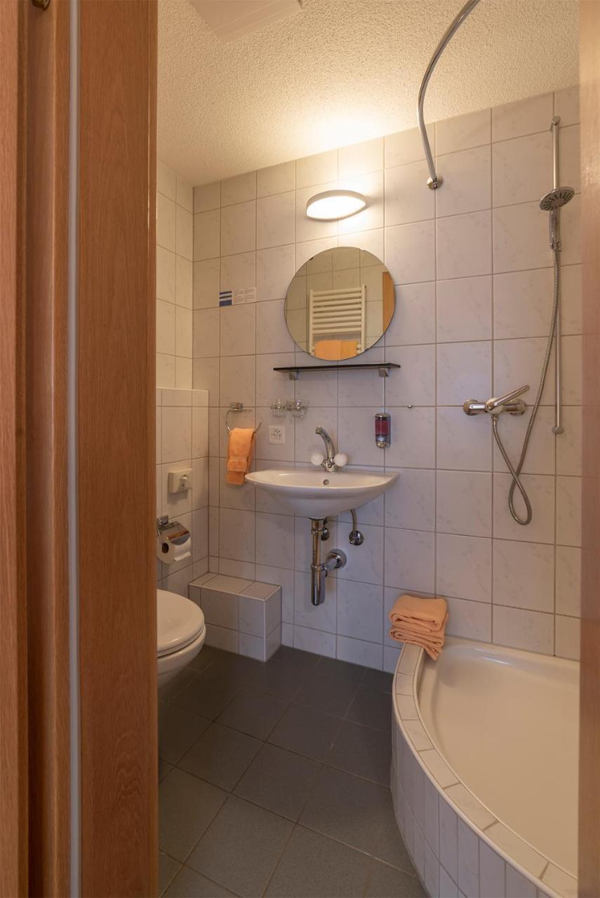 Gasthaus Zum Loewen Neftenbach Kültér fotó